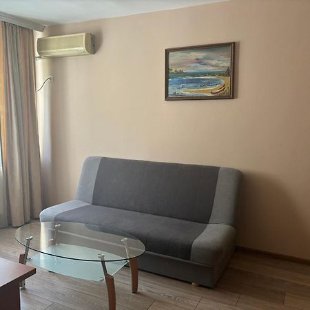 Family Hotel Central بورغاس المظهر الخارجي الصورة