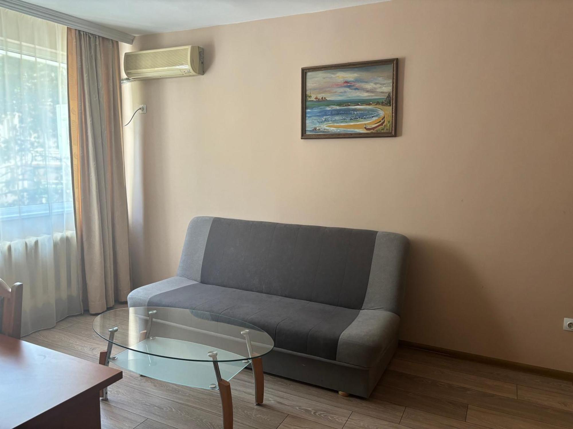 Family Hotel Central بورغاس المظهر الخارجي الصورة