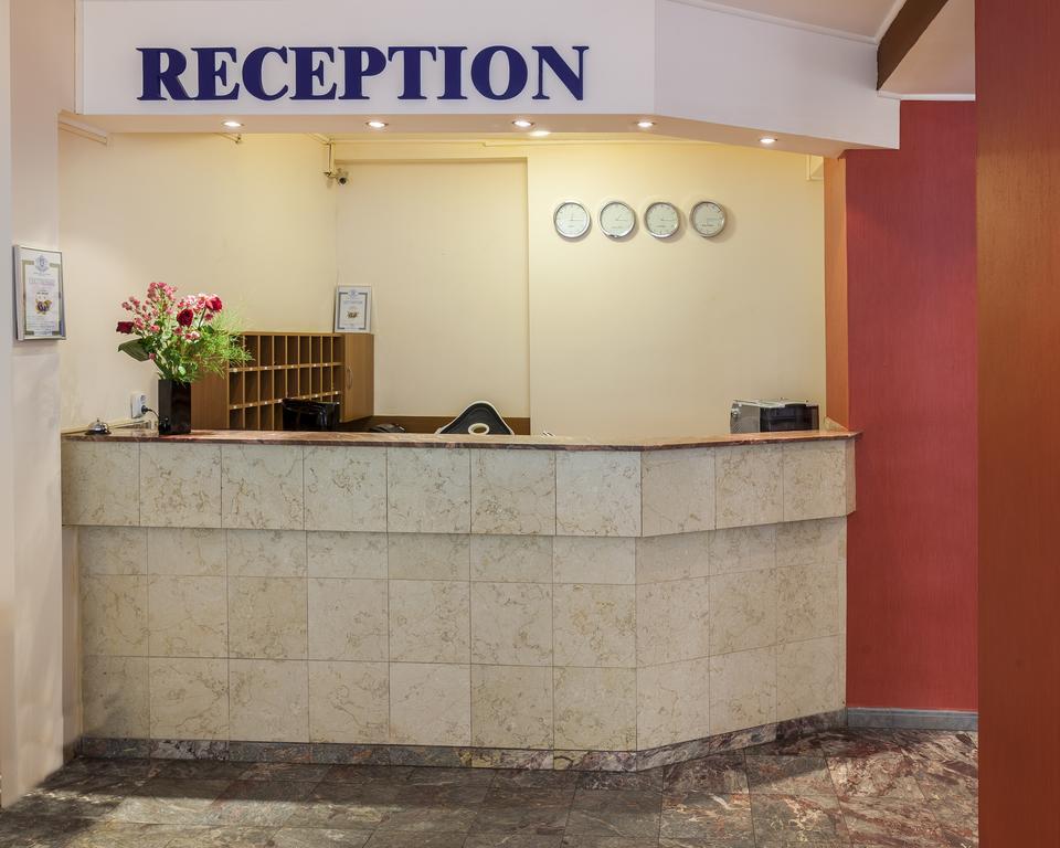 Family Hotel Central بورغاس المظهر الخارجي الصورة